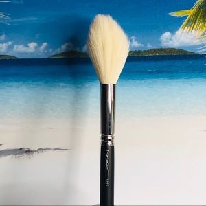 MAC 137s Tapered Brush